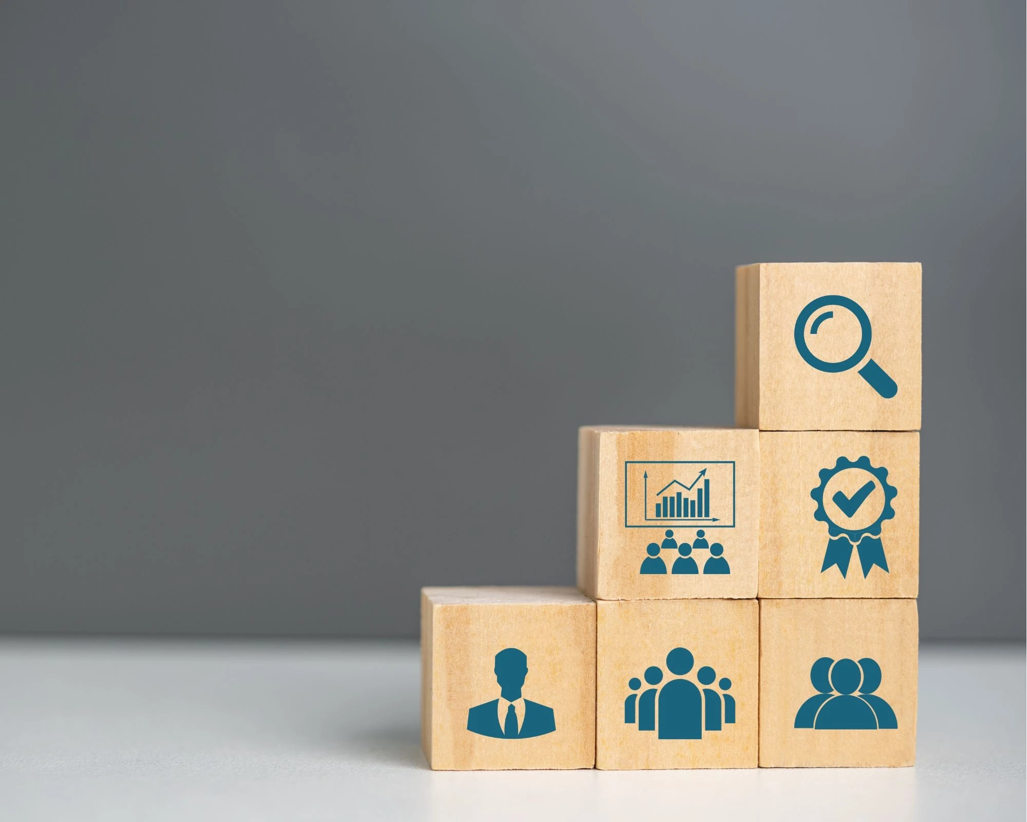 Comment bien manager une équipe : rôles et conseils pour réussir votre management 7 Comment bien manager une équipe : rôles et conseils pour réussir votre management